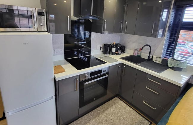 Town Centre Modern 1 Bed Self-contained Apartment - Foto 1