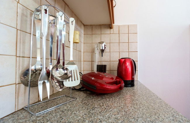 Chill & Relax Home with Pool near Beach - Foto 17