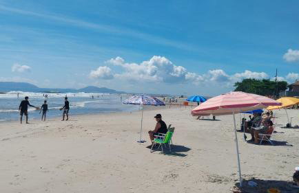 Jack&Mari Beach House, AC, 2 quartos, 600m da praia, área churrasco - Foto 10