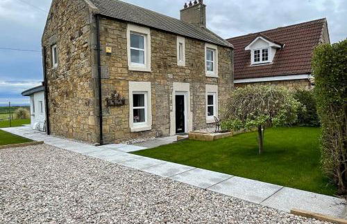 Castle View House - Photo 4