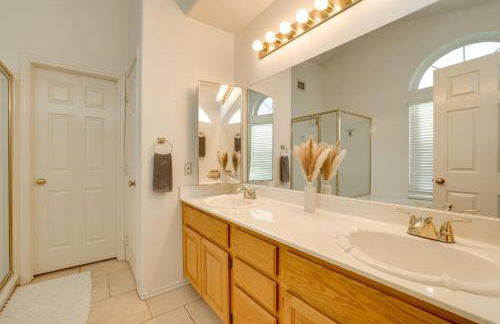 Home on Golf Course with Private Pool in Phoenix! - Foto 14