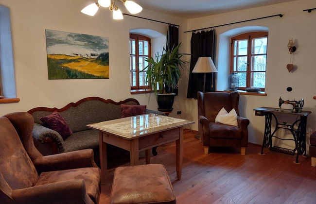 Sunny Holiday Home Near the Forest - Foto 14