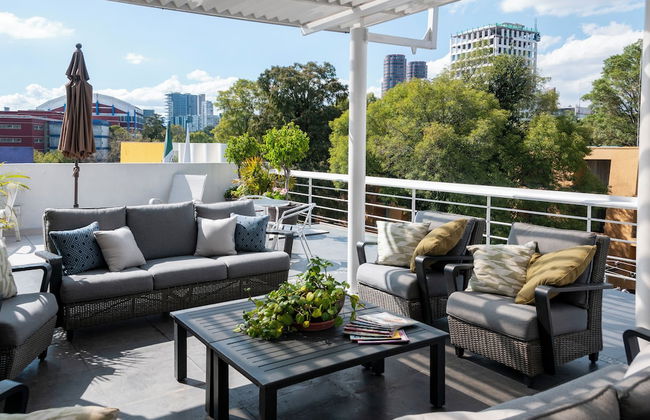 Lombardo Suites - Photo 38