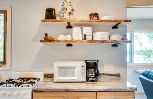 Private Dock and Rowboat! Cabin on Bearskin Lake - Foto 10