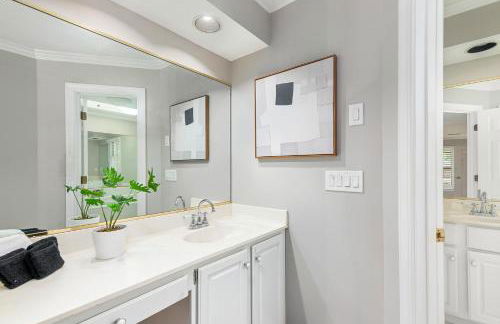 HotTub, FirePit, Basketball, 15 Min To Sedgefield - Photo 40