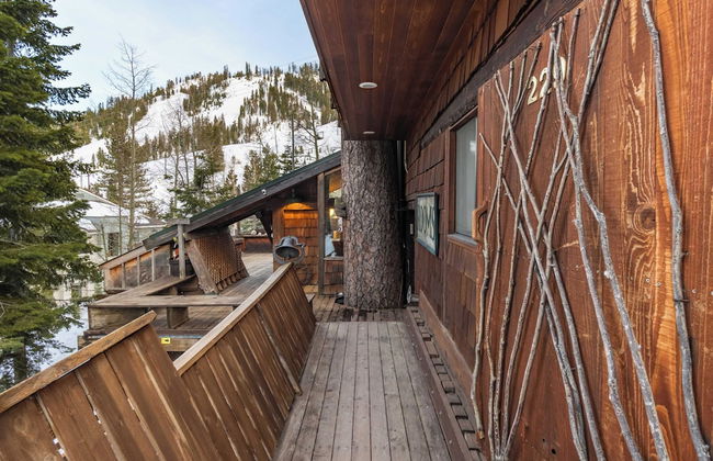 Mt. Jola by Avantstay A 5-minute Walk Away to Palisades and Lifts - Photo 53