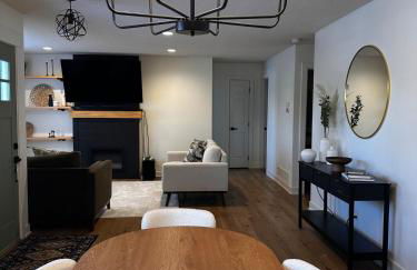 Ankenys Best Hot tub Theatre Room Game Room - Foto 74