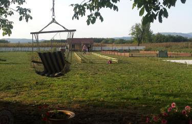 Seoski Turiziam Larva - Photo 5