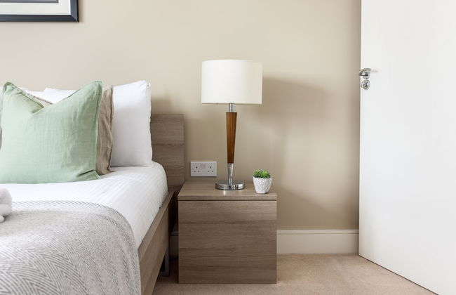 The Islington Collection - Photo 6