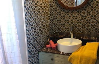 Les Fleurs De Lys, Suites'Appart , Entrée et Terrasse Privée Proche de la Mer - Foto 14