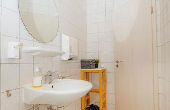 Zimmer frei in Nickenich bis zu 11 Gäste willkommen - Foto 28