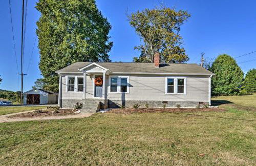 Porch, Fire Pit and Grill Blue Ridge Mtn Cottage! - Foto 25