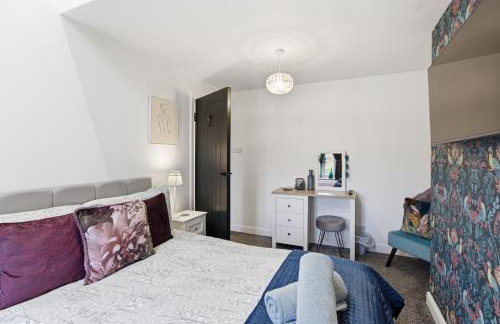 Cannons Loft Central Buxton, Duplex loft 3 bedroom Set over 3 floors stairs no lift sleeps 5 - Photo 8