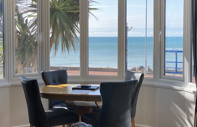 Worthing Beach 180 - 2 bed Seafront With Parking - Foto 40