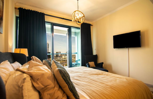 Lux BnB I X1 Tower I Golf Course & Sea Views - Photo 6