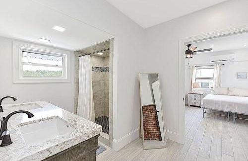 Shipwrecked on Shell Hill 2 Waterfront Houses - Foto 3