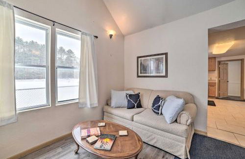 Cozy Cadillac Retreat Walk to Ski Resort! - Foto 6