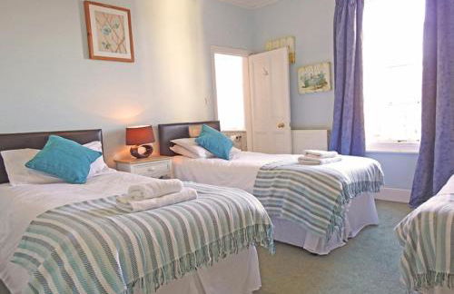 Bury Villa - 7 bedrooms sleeping 18 guests - Photo 21