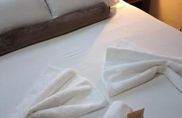 Kitnet Completa perto da Praia e do Centro, Roupas de Cama e Banho - Foto 1