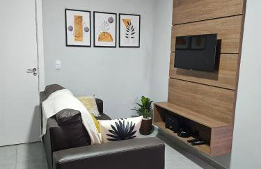 Apartamento inteiro, ar-condicionado e vaga de garagem - Foto 1