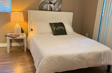 Great Amenities, Pool, Sauna Gym - Photo 13