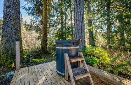 Riverfront getaway with sauna near mountains and hiking - Foto 15