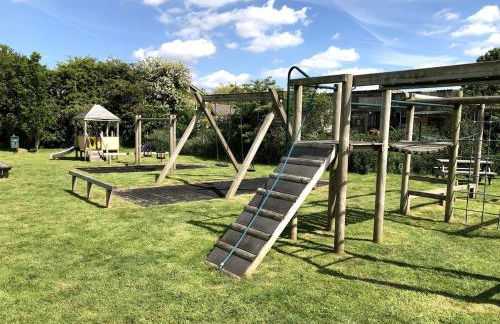 Pilgrims - Traditional flint cottage with open fire - Foto 23