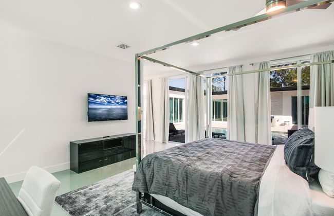 6BR Sleeps 15 Pool BBQ Firepit Games Stables More! - Foto 6