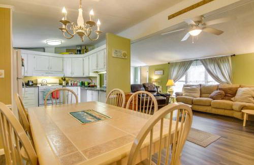 Beachy Lewes Home with Outdoor Shower and Fire Pit! - Foto 9