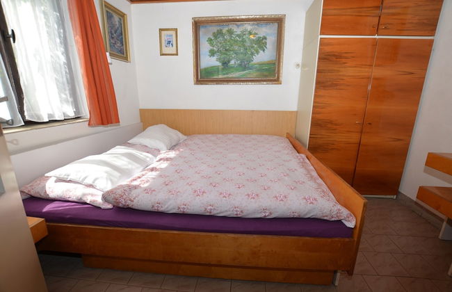 Lovely Apartment in Svinarov Czech Republic near Forest - Photo 6