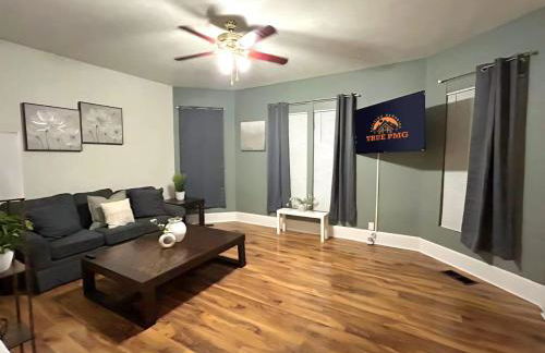 Downtown 1BR Stay Walk to Cafes & Parks - Foto 20