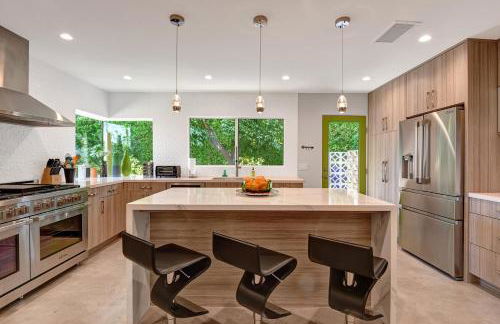 Ultra-Luxury- Resort Style Private Compound-Close to Everything- 3BD/2.5BA - Foto 4