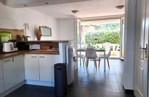 Côte Indigo - Villa 7 personnes, 3 chambres, 3 terrasses - à 150 de la mer - Foto 12