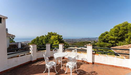 Villa with private swimming pool - Photo 4