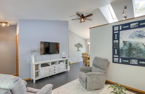 Secluded Wautoma Home with Fire Pit! - Foto 1