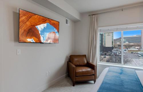 Convention Ctr Bespoke Beauty - 2BD Pool,Gym,Hot tub,Pkg - Foto 26