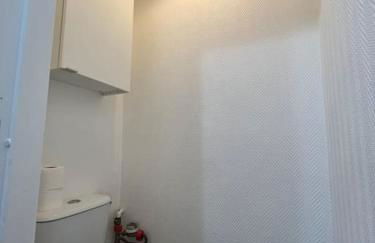 Sunny Flat, parking & RER C and H - Foto 14