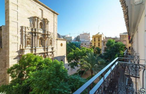 Valencia Home - Photo 42