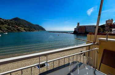 La Terrazza Sulla Baia The Balcony By The Bay - Foto 8