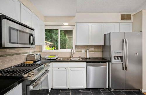 Cozy River Forest Retreat - Foto 5