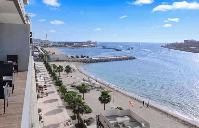 YOUR STAY Apartments Luxury Beachfront Living - Photo 34