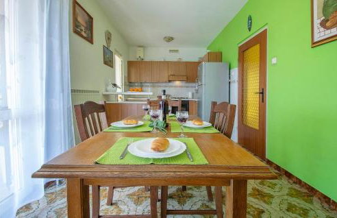 Stunning Apartment In Koromacno - Foto 6