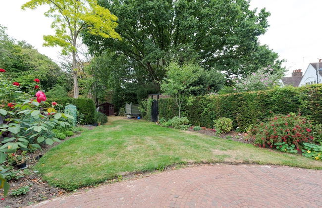 Cottage With a Garden in Golders Green by Underthedoormat - Foto 19