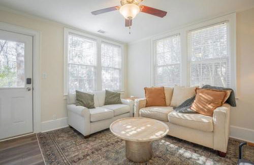 Classic City Apartment w Firepit - Photo 1