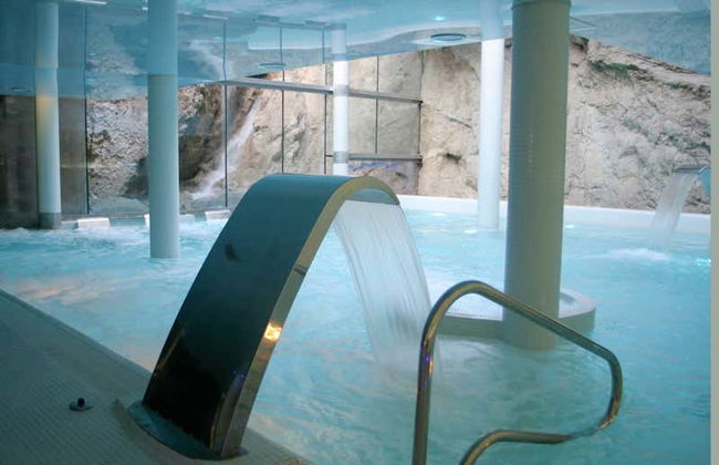 Ingresso do balneário La Hermida - Foto 2