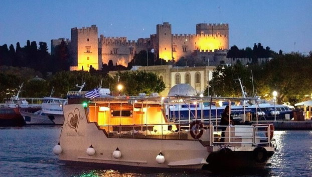 Faliraki Sunset Cruise com Aperol Spritz ilimitado, cerveja e vinho - Foto 3