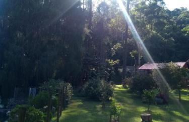 Bangalo a beira do rio em plena natureza - Foto 25