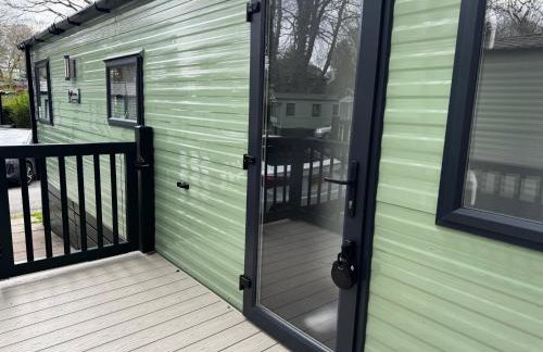 The Lake House - Quiet, Dog Friendly, By the Lake, Free Parking - Photo 27