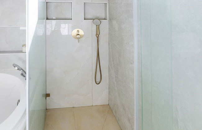 Chateau Gabriel 6 BR Villa w Heated Pool - Foto 32