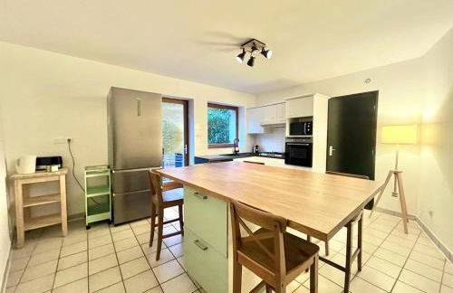 Maison La Clairière - Jardin et parking - 10 pers - 4 chambres - 15 min de Lyon - Foto 20